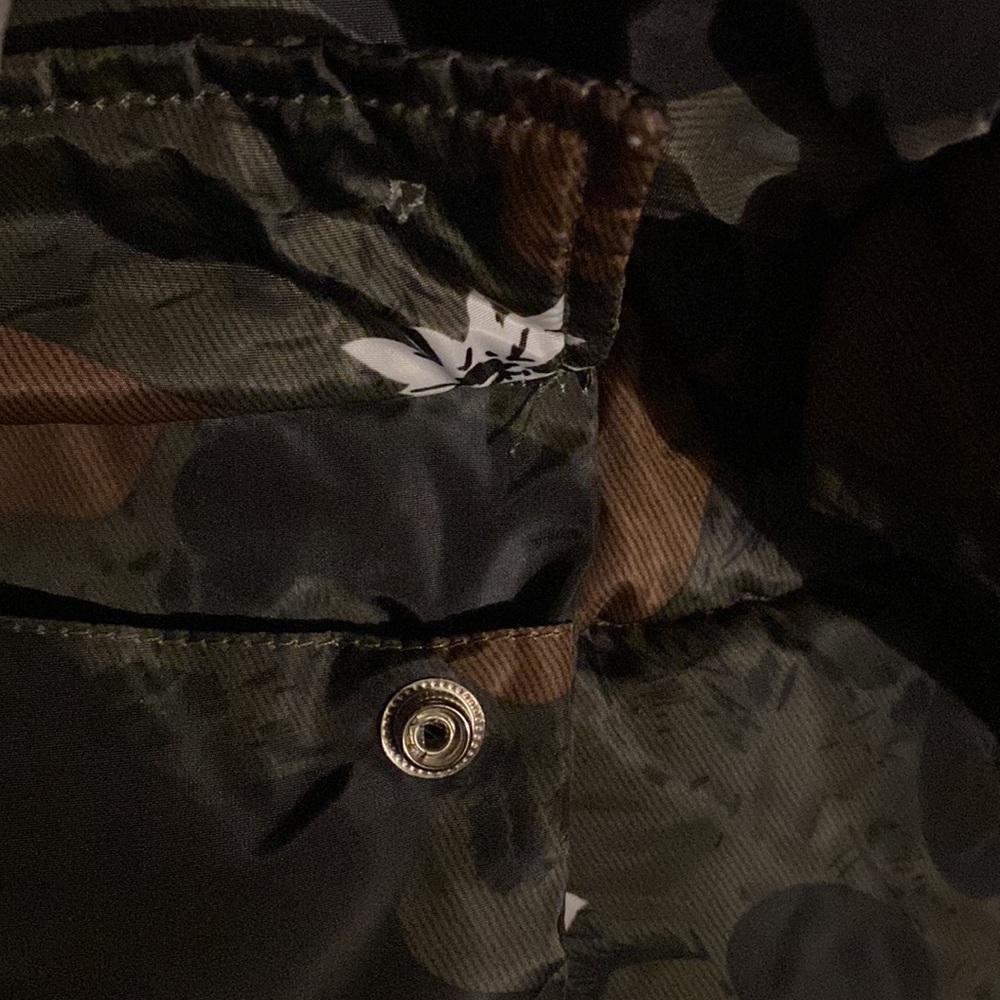Army and floral print puffer jacket - Picture 10 of 14